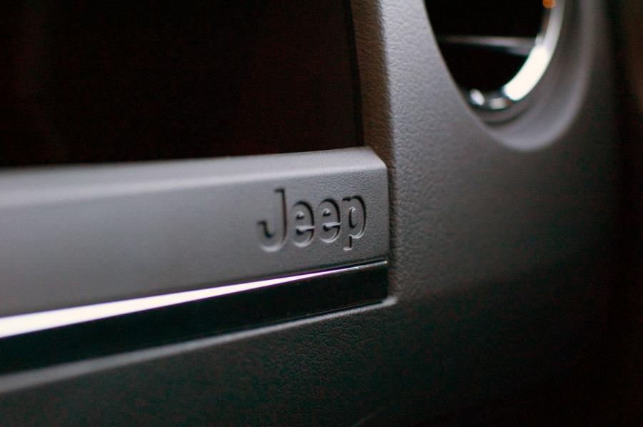  Jeep Patriot 2012 года  (фото 11 из 40)